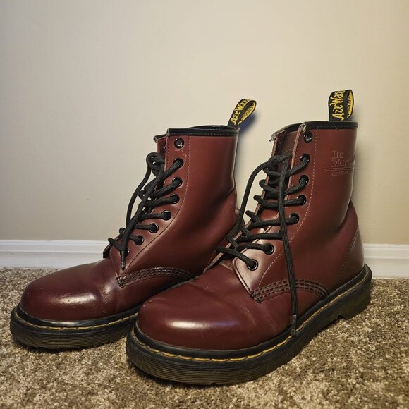 Dr. Martens 1460 Smooth Leather Lace-Up Boots in Cherry Red, Women’s US 7 - Picture 1 of 12